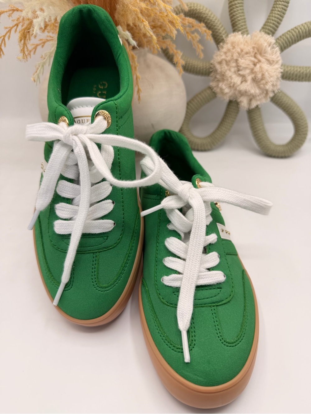 Woman’s guess Green Canvas Sneakers with White Laces
